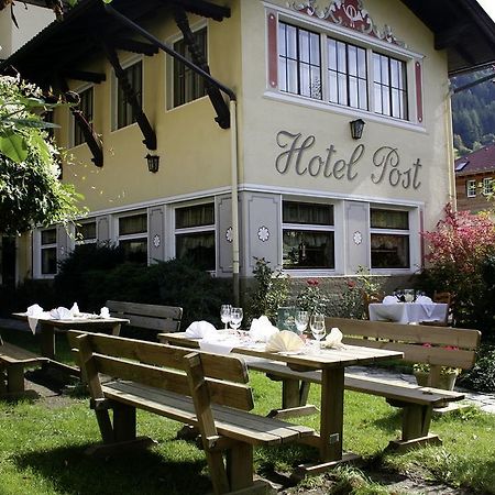 Großkirchheim Hotel Post מראה חיצוני תמונה