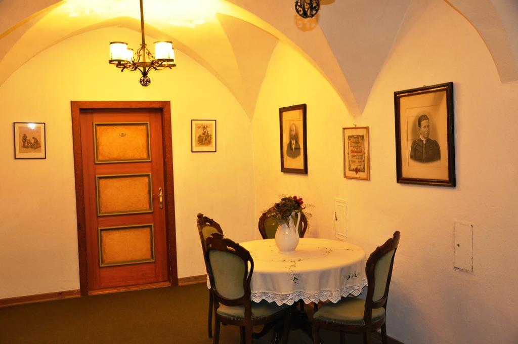 Großkirchheim Hotel Post חדר תמונה